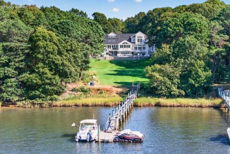 396 Baxters Neck Road Marstons Mills MA 02648