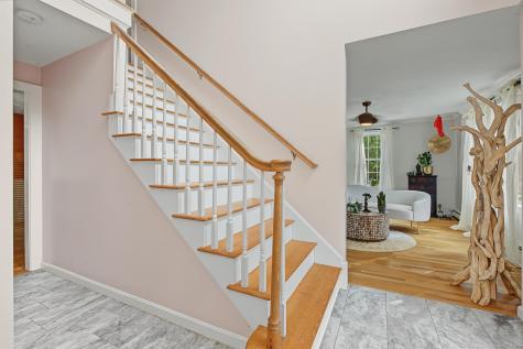19 Maple Street Mashpee MA 02649
