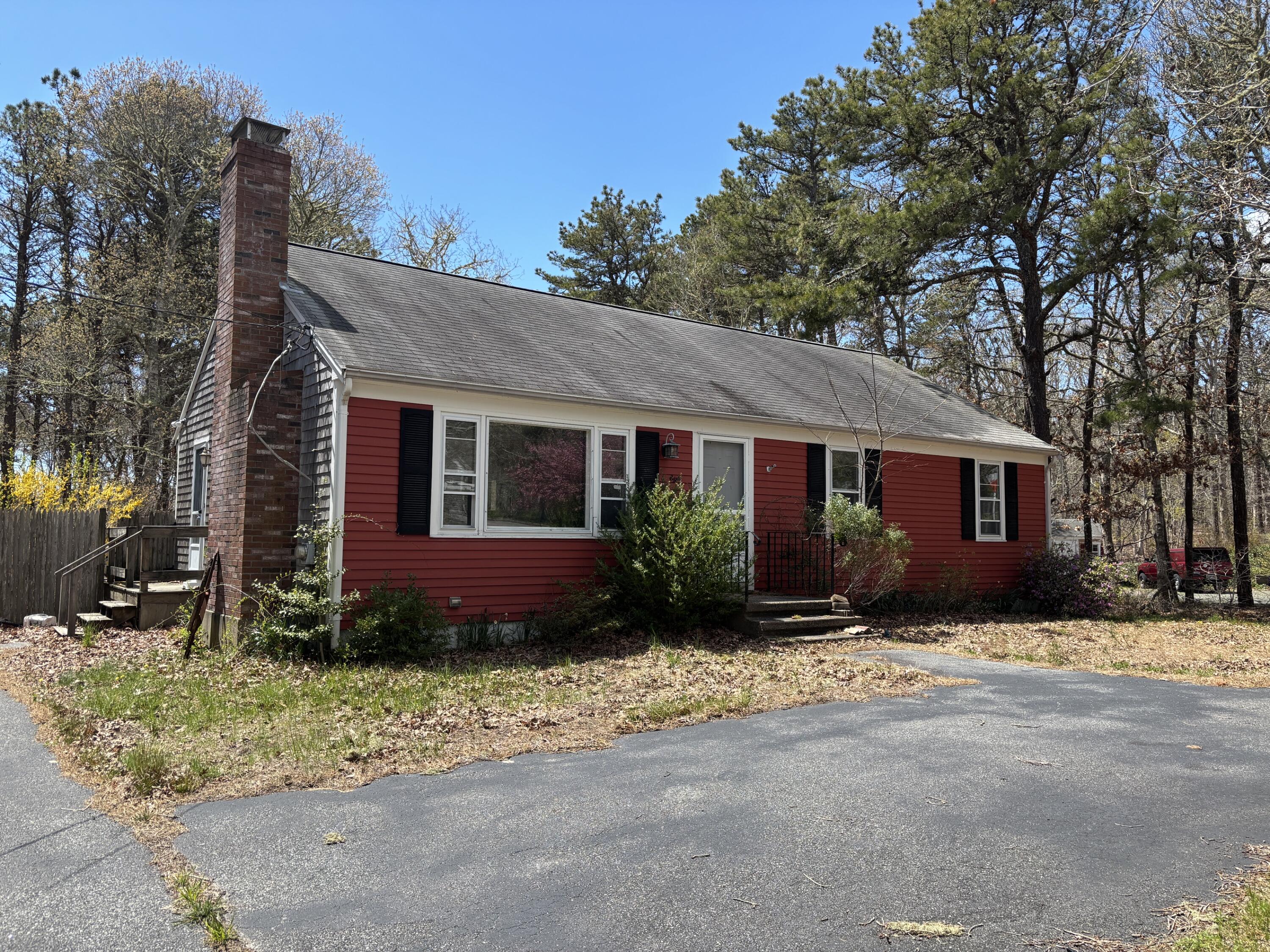 8 Oakleaf Circle Harwich MA 02645