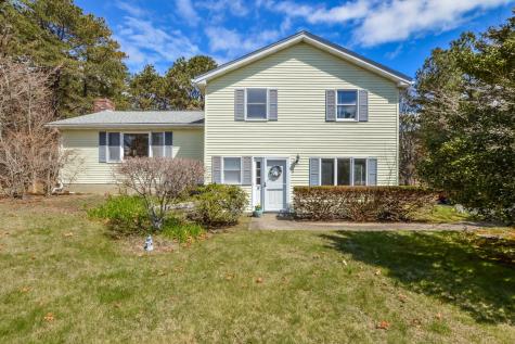 9 Tradewind Drive Mashpee MA 02649