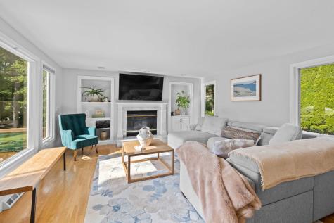 264 Hill And Plain Road East Falmouth MA 02536
