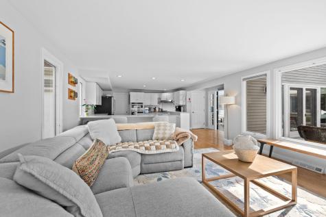 264 Hill And Plain Road East Falmouth MA 02536