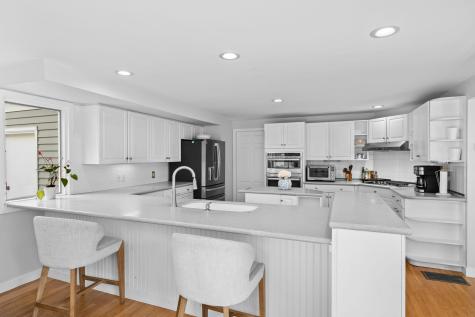 264 Hill And Plain Road East Falmouth MA 02536