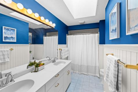 264 Hill And Plain Road East Falmouth MA 02536