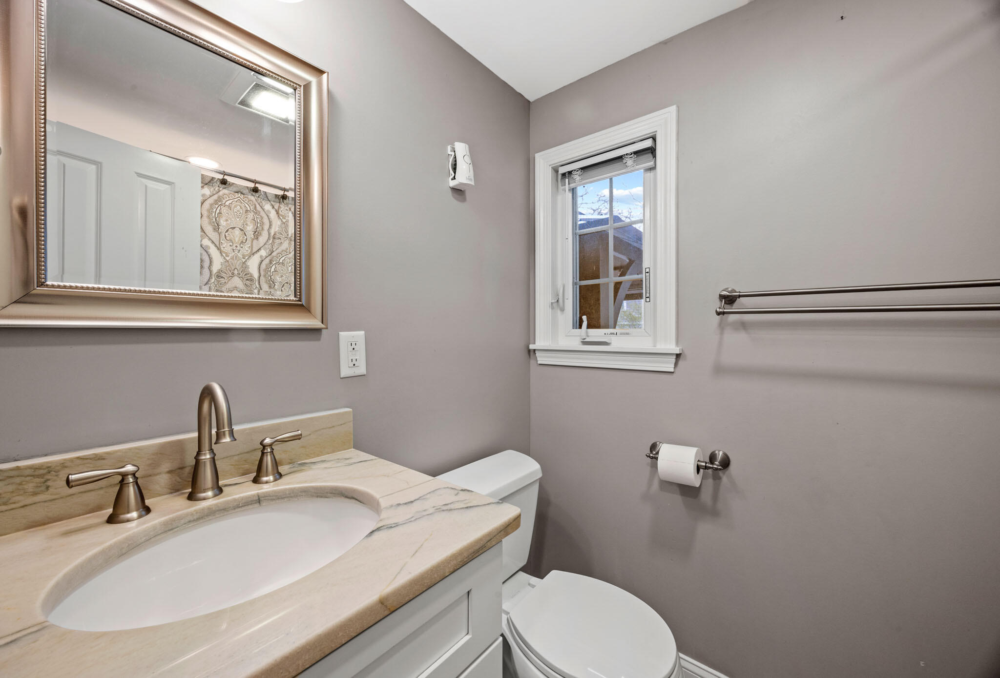 10 Eastover Dennis MA 02660