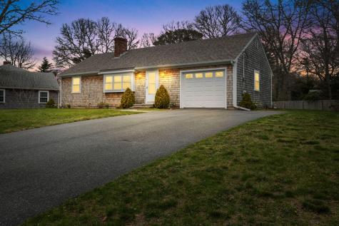 10 Eastover Dennis MA 02660