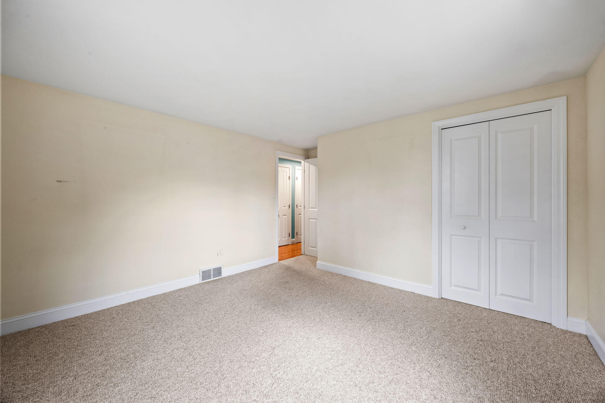 10 Eastover Dennis MA 02660