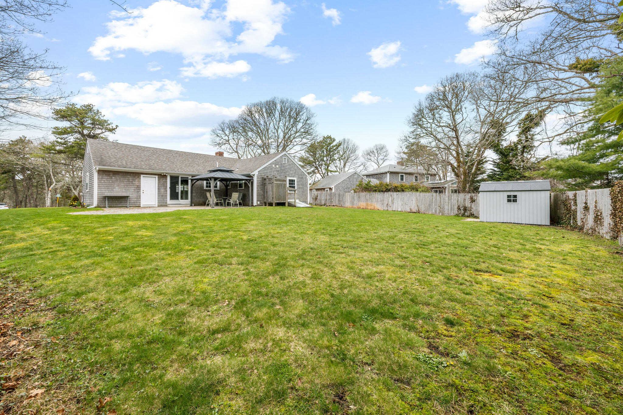 10 Eastover Dennis MA 02660