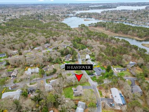 10 Eastover Dennis MA 02660