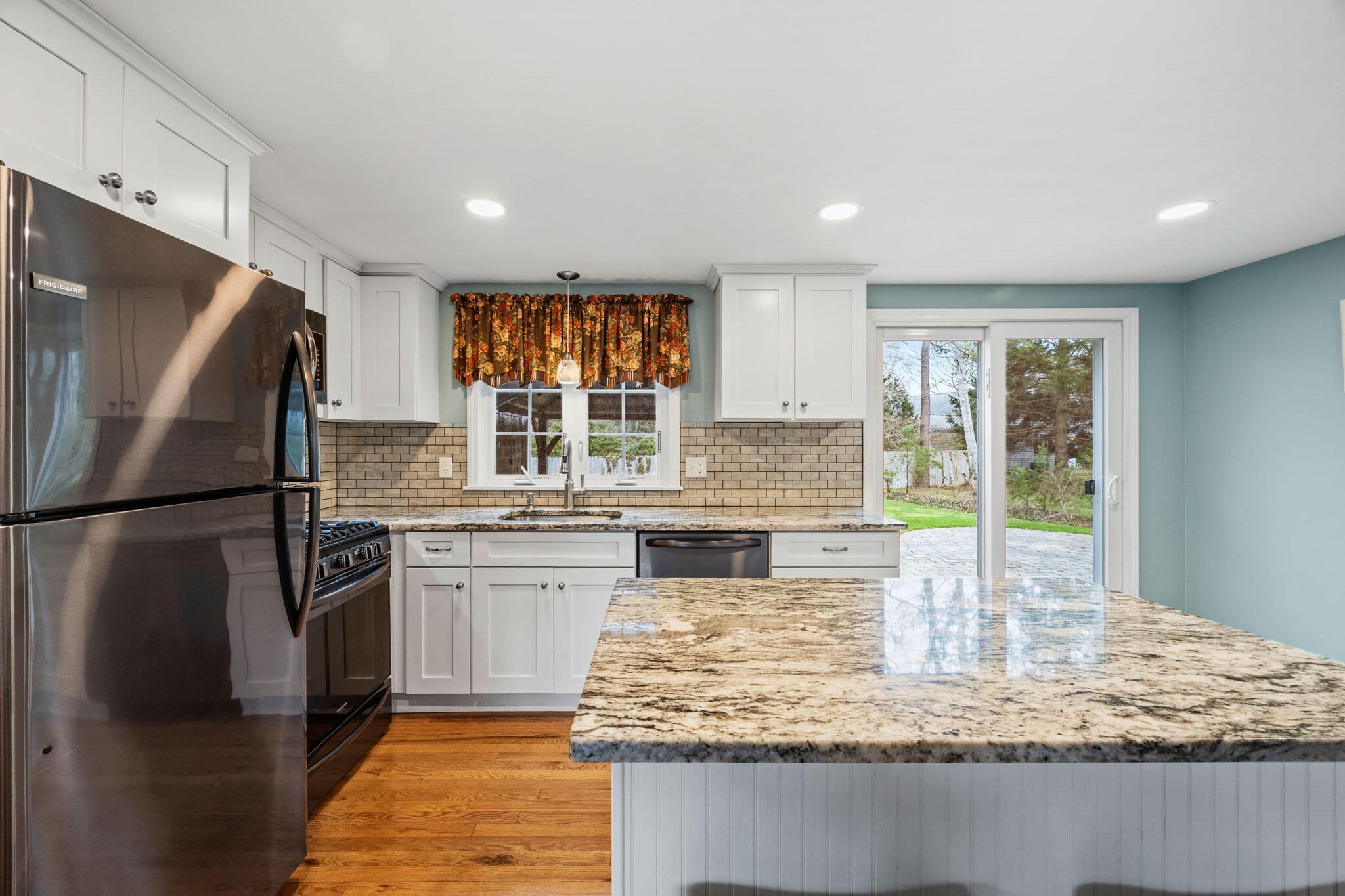 10 Eastover Dennis MA 02660