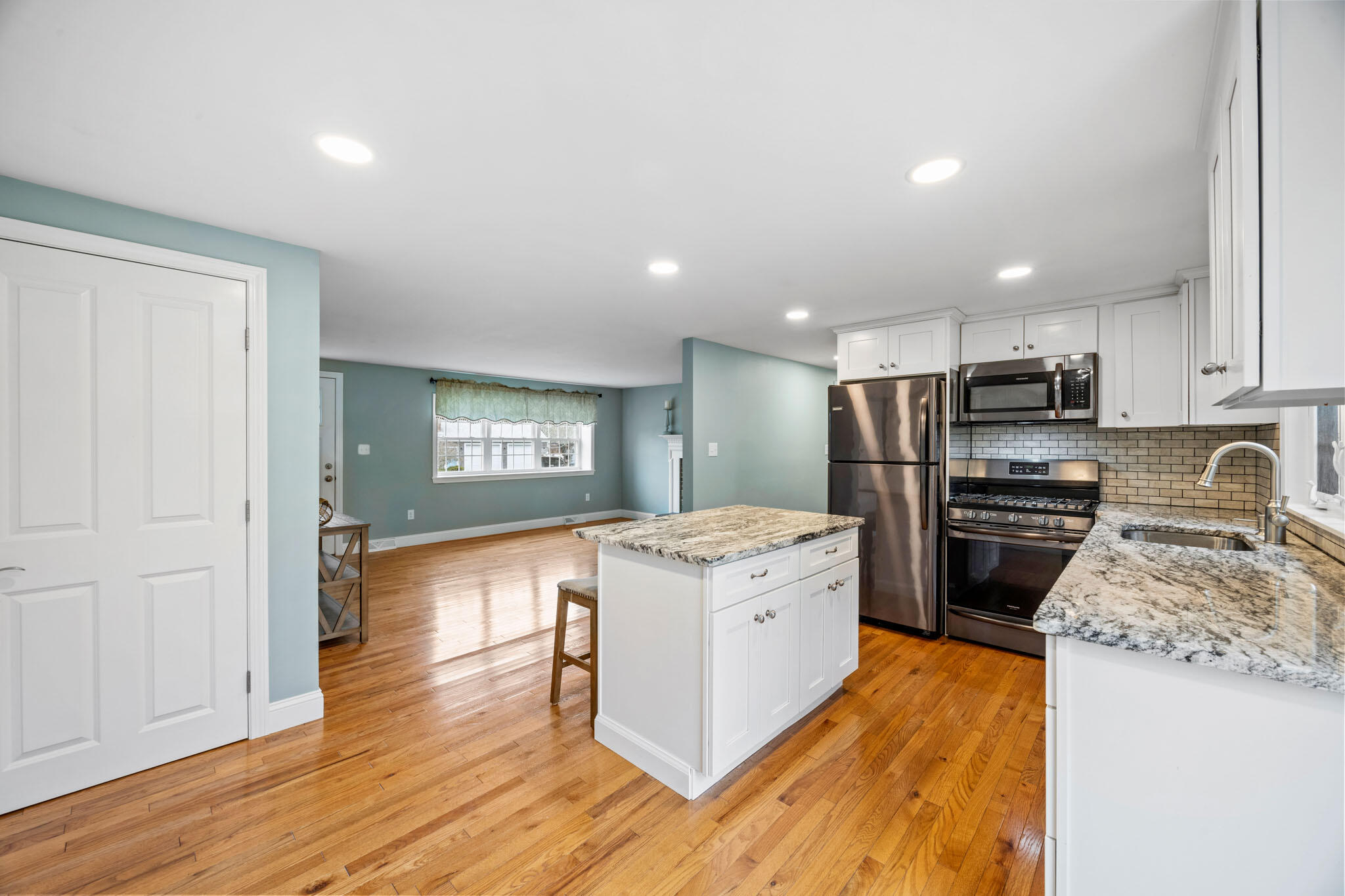 10 Eastover Dennis MA 02660