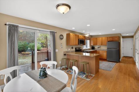 98 Sandwich Road Falmouth MA 02536
