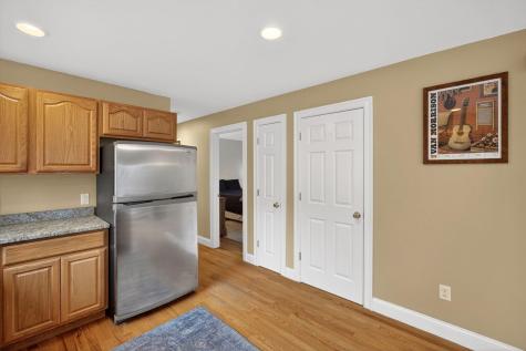 98 Sandwich Road Falmouth MA 02536