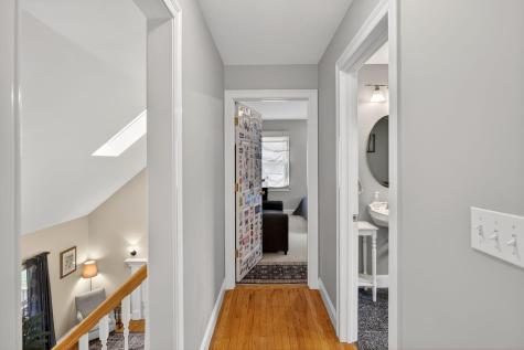 98 Sandwich Road Falmouth MA 02536