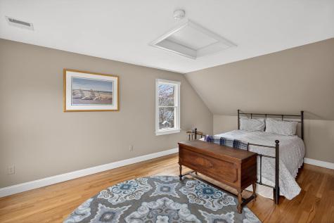 98 Sandwich Road Falmouth MA 02536