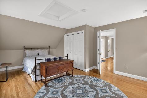98 Sandwich Road Falmouth MA 02536