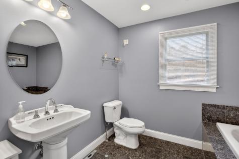 98 Sandwich Road Falmouth MA 02536