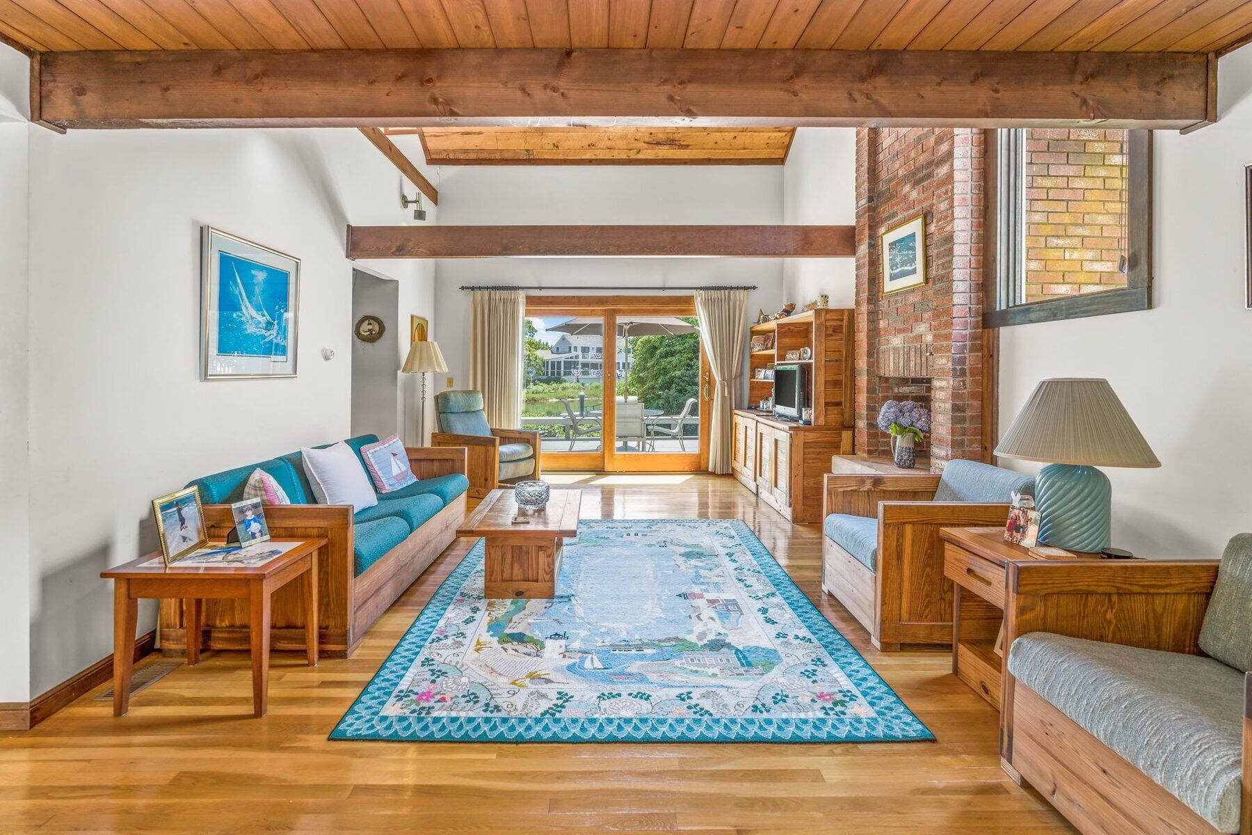 8 Taffrail Way Mashpee MA 02649