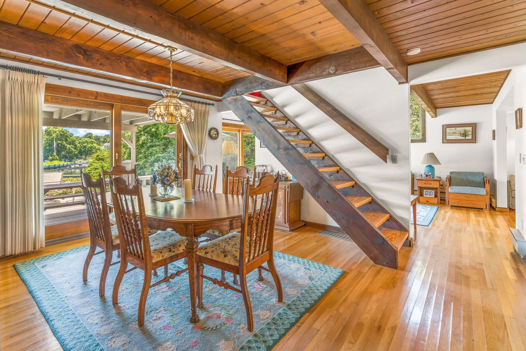 8 Taffrail Way Mashpee MA 02649