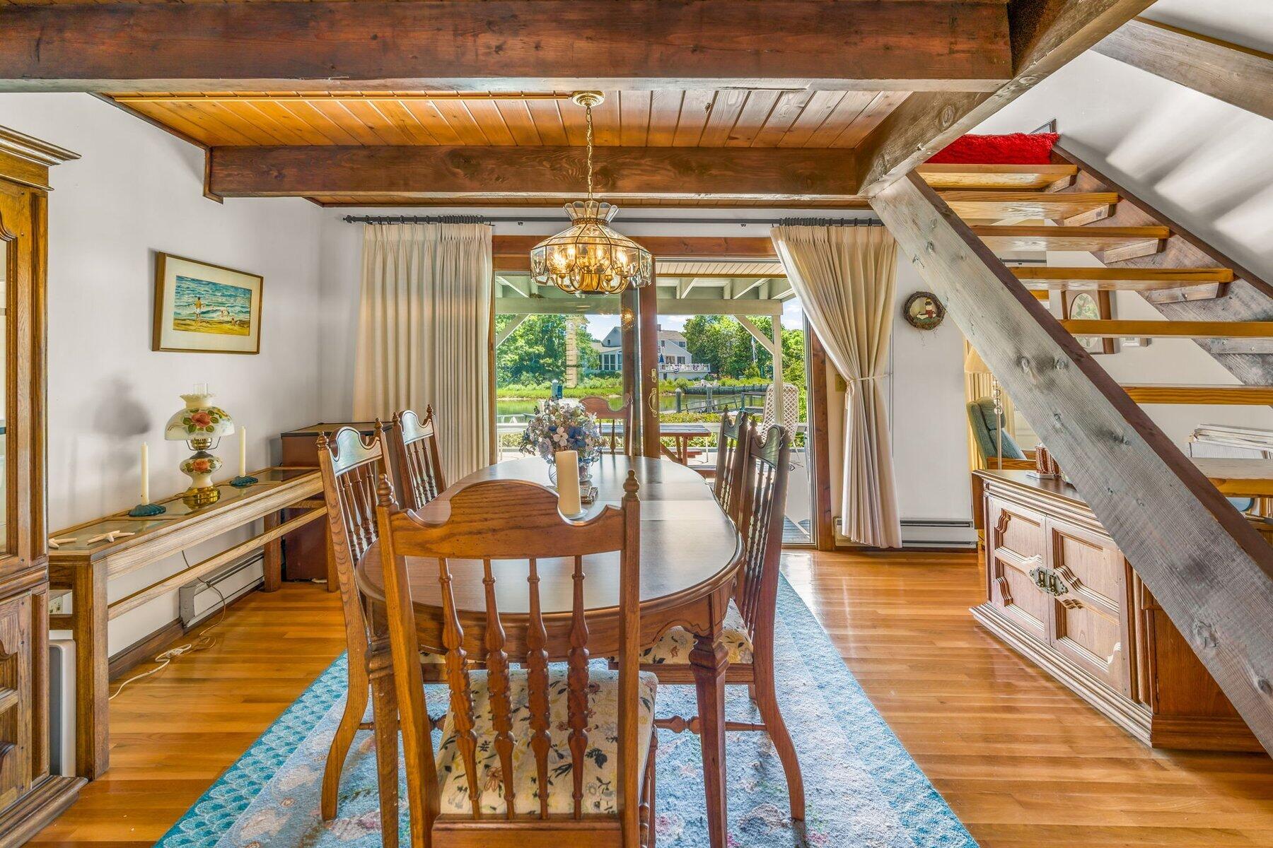 8 Taffrail Way Mashpee MA 02649