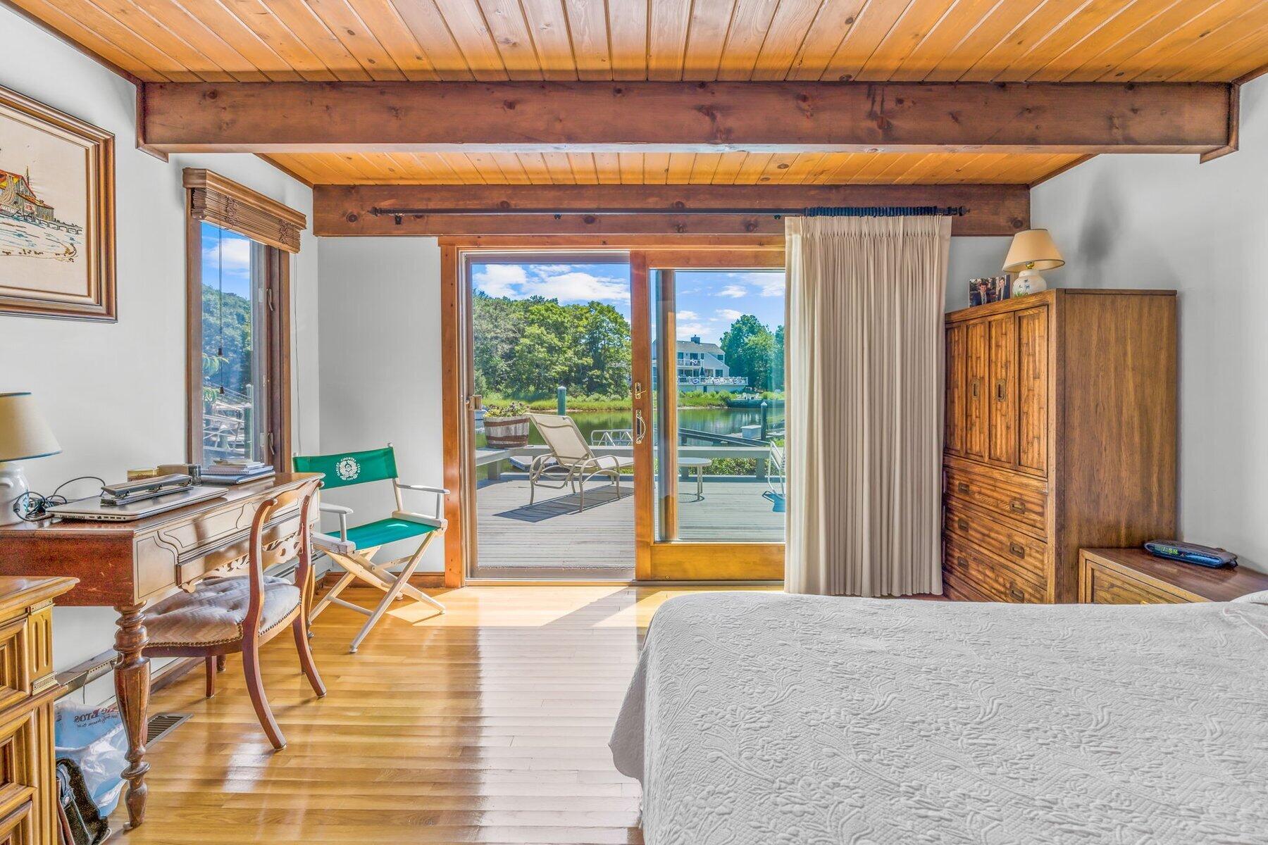 8 Taffrail Way Mashpee MA 02649