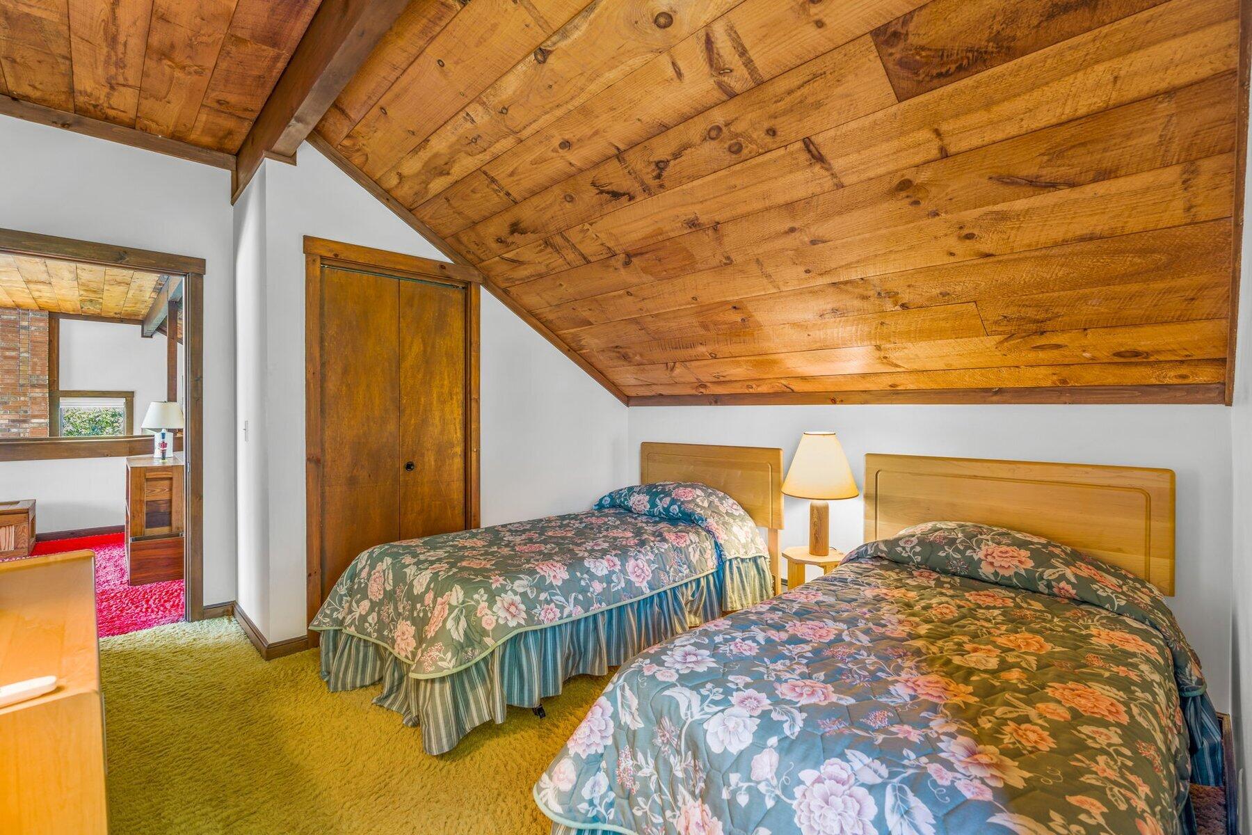 8 Taffrail Way Mashpee MA 02649