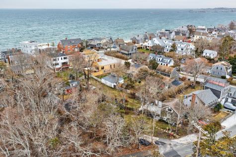309 Bradford Street Provincetown MA 02657