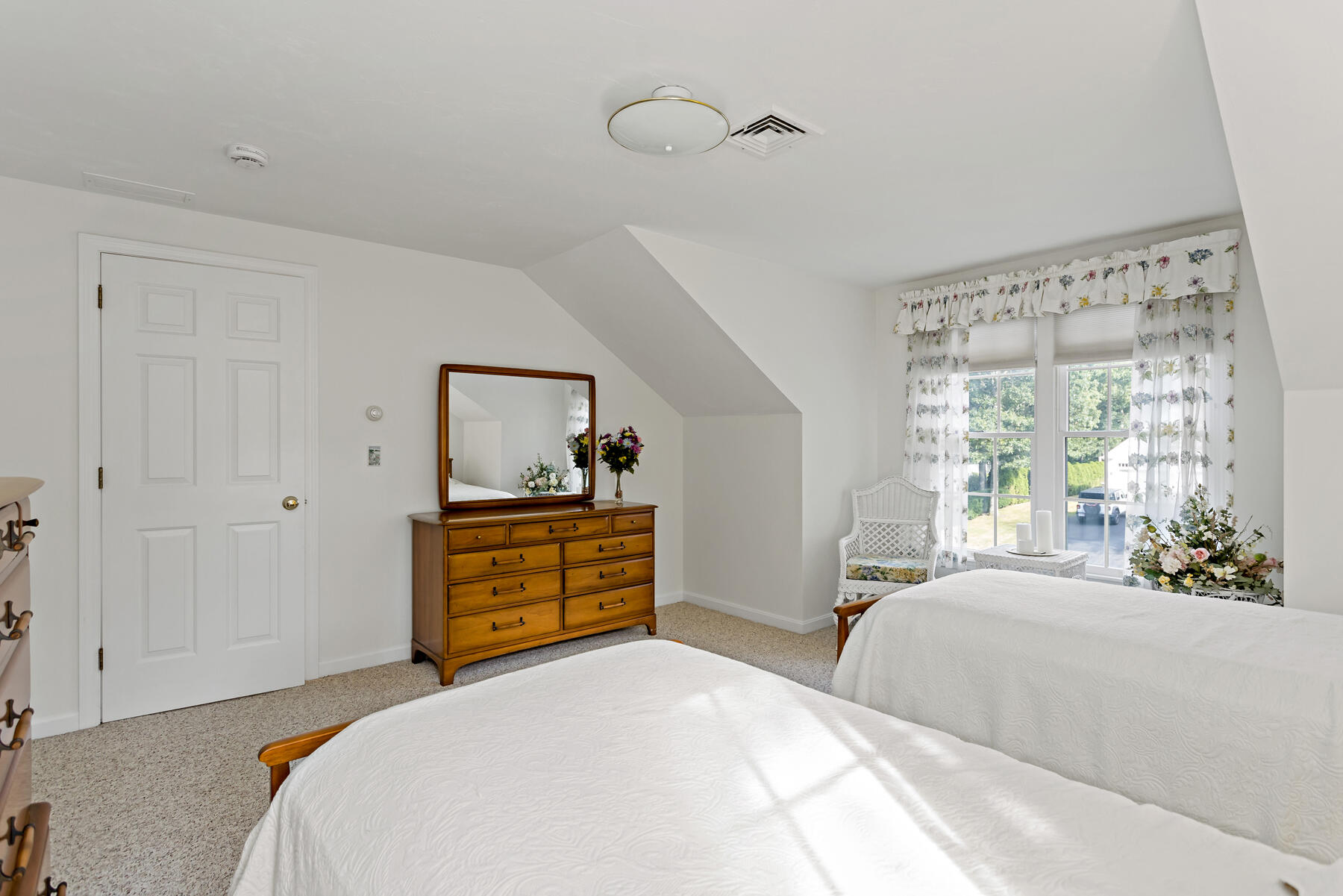 82 Falling Leaf Lane Osterville MA 02655