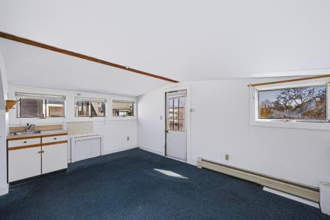 7 Standish Street Provincetown MA 02657