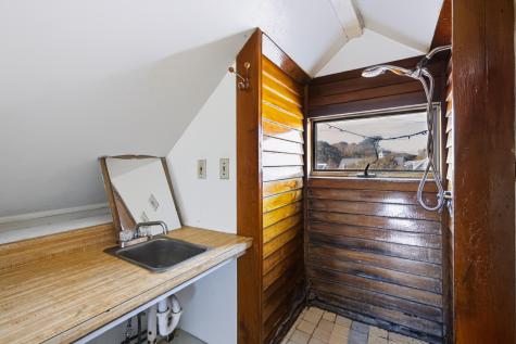 7 Standish Street Provincetown MA 02657