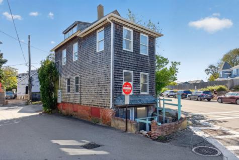 7 Standish Street Provincetown MA 02657