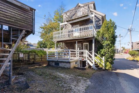7 Standish Street Provincetown MA 02657