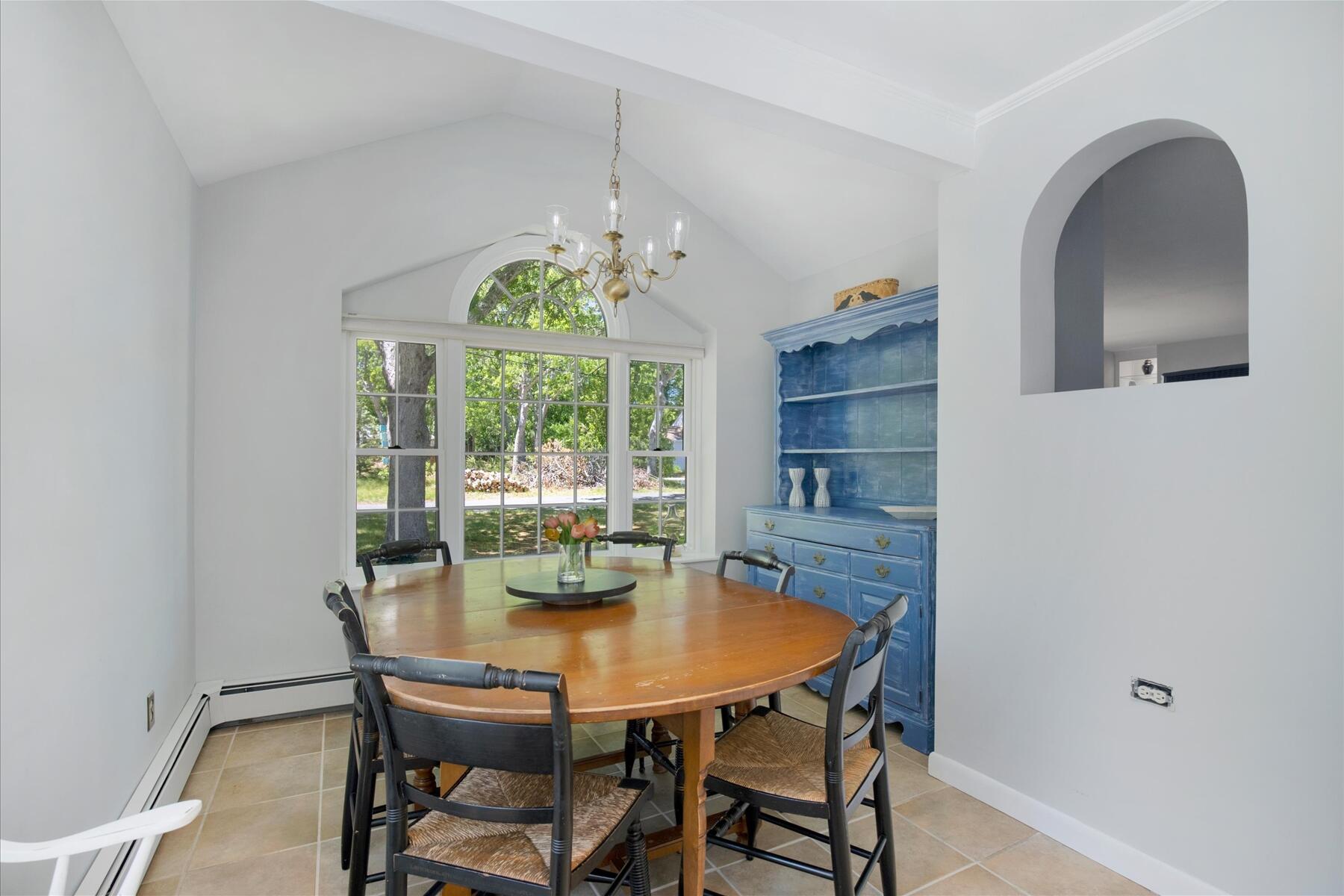 6 Parkwood Court MA 02664