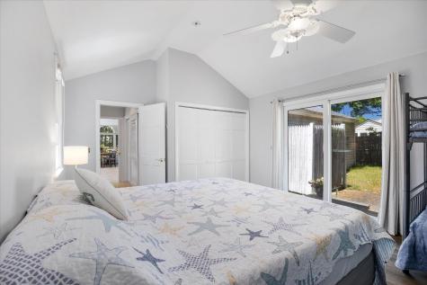 6 Parkwood Court MA 02664