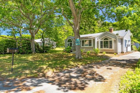 6 Parkwood Court MA 02664
