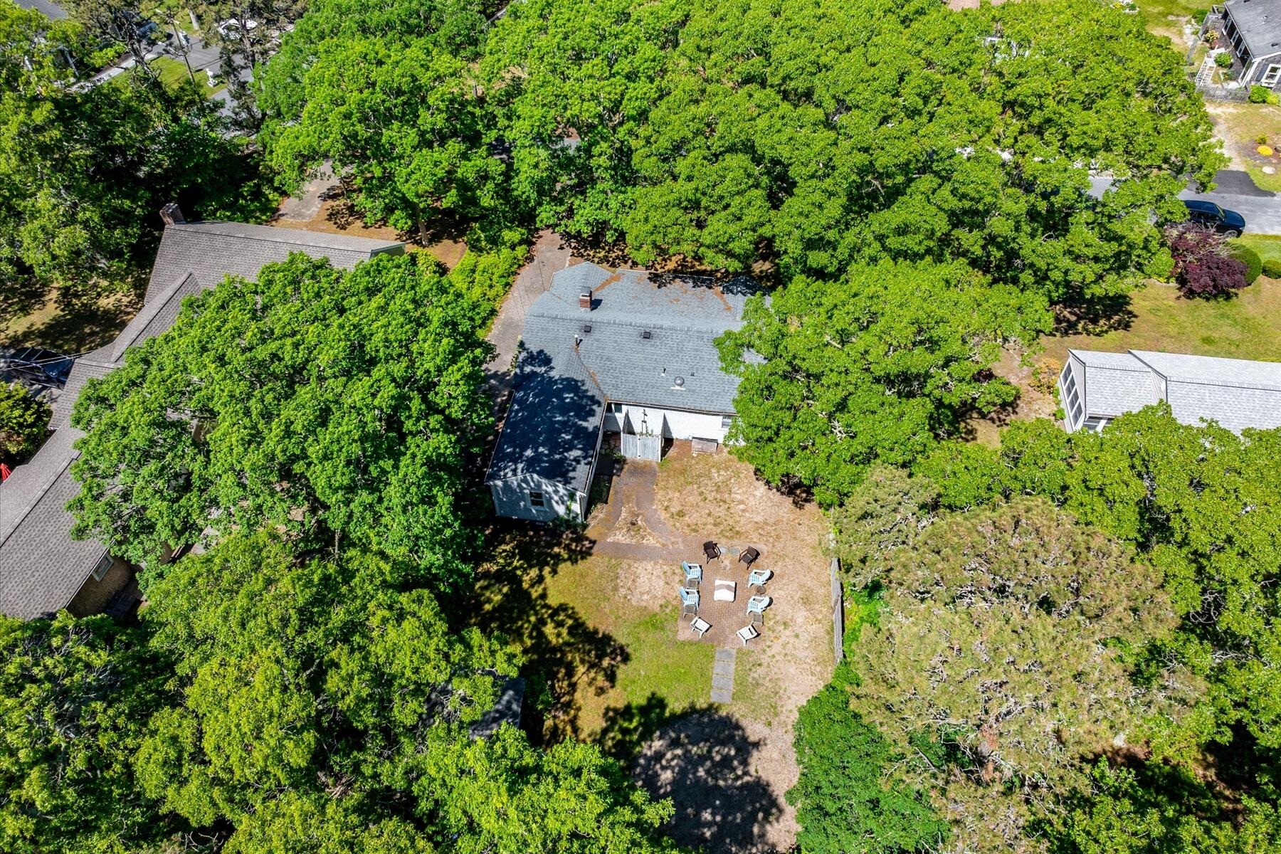 6 Parkwood Court MA 02664
