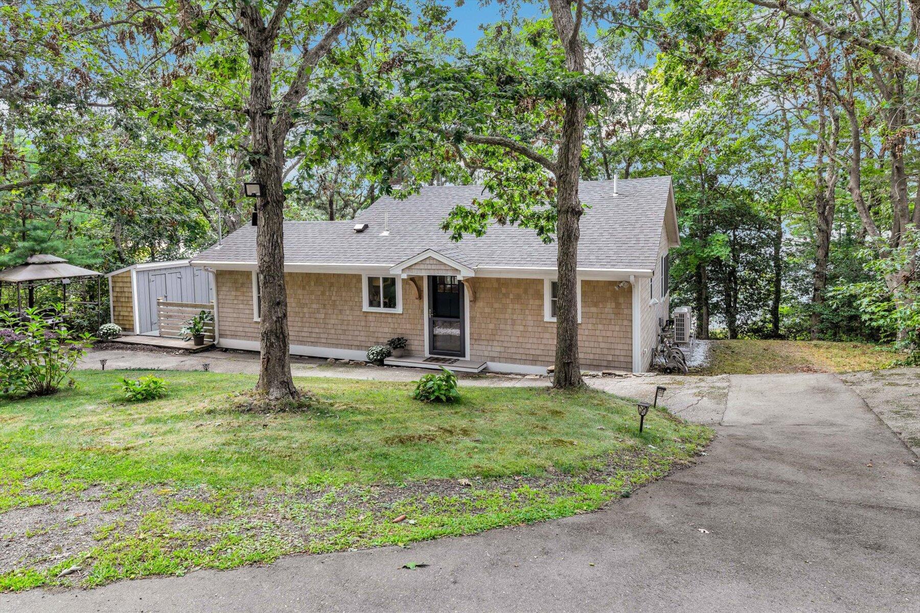 21 Green Acres Lane Forestdale MA 02644