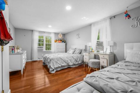 44 Renoir Drive Barnstable MA 02655