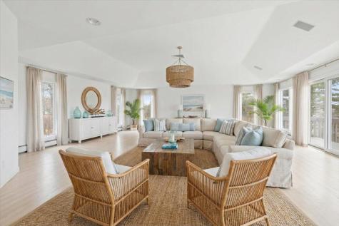 10 Mark Way Yarmouth MA 02673
