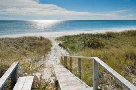 10 Mark Way Yarmouth MA 02673