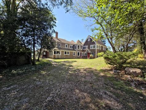 10 Squeteague Harbor Road Bourne MA 02532