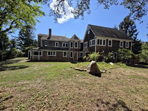 10 Squeteague Harbor Road Bourne MA 02532