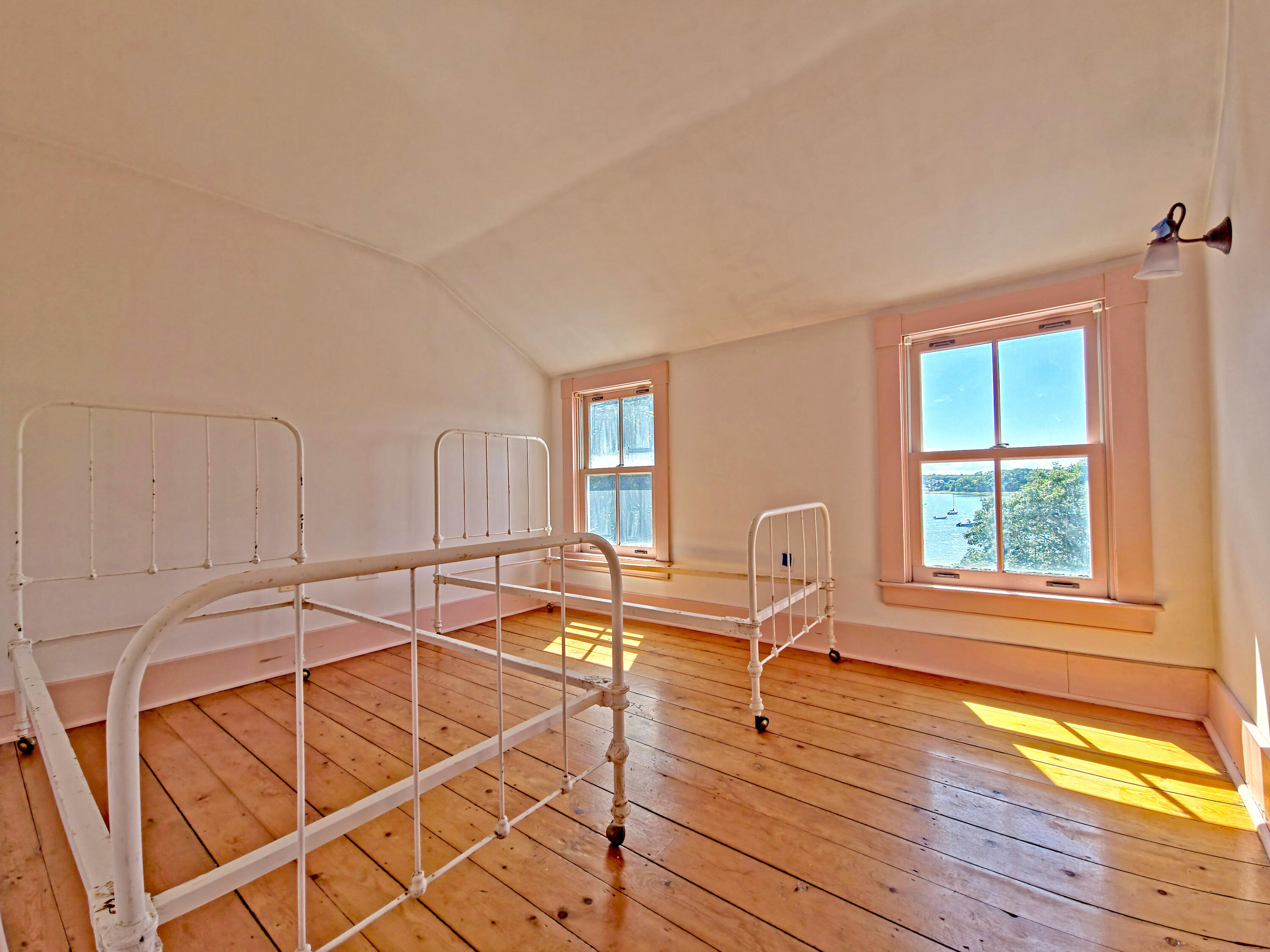 10 Squeteague Harbor Road Bourne MA 02532