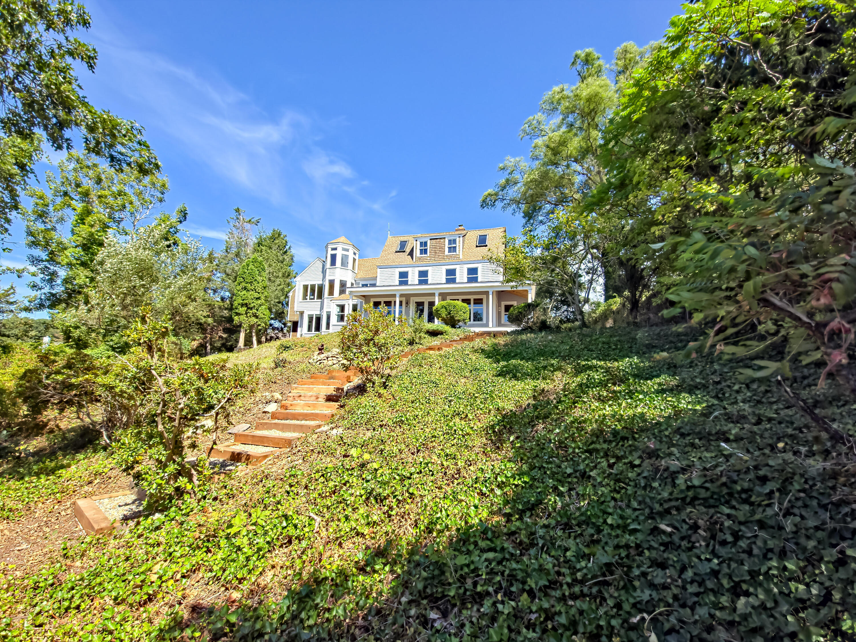 10 Squeteague Harbor Road Bourne MA 02532