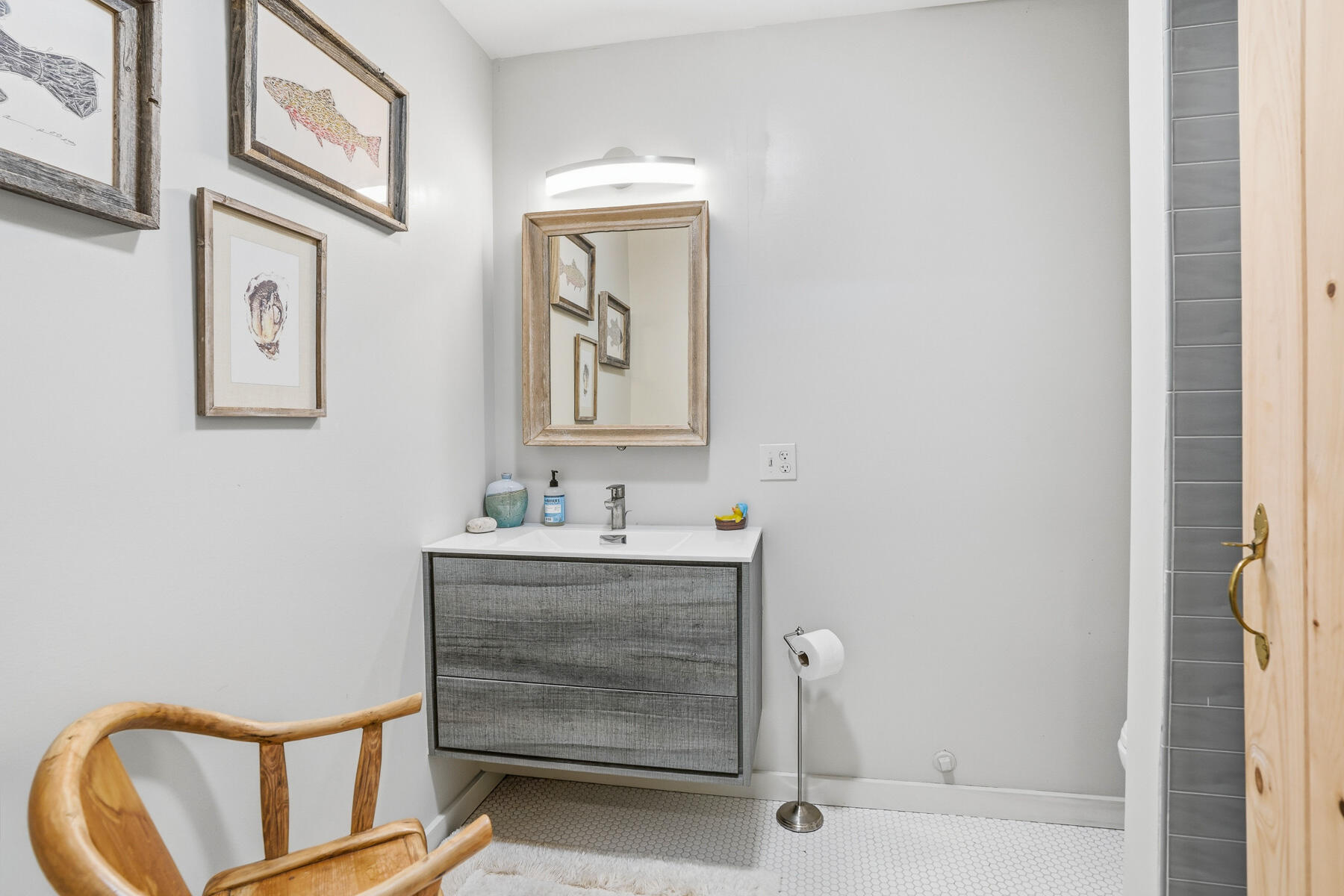 21 Eliot Avenue MA 02535