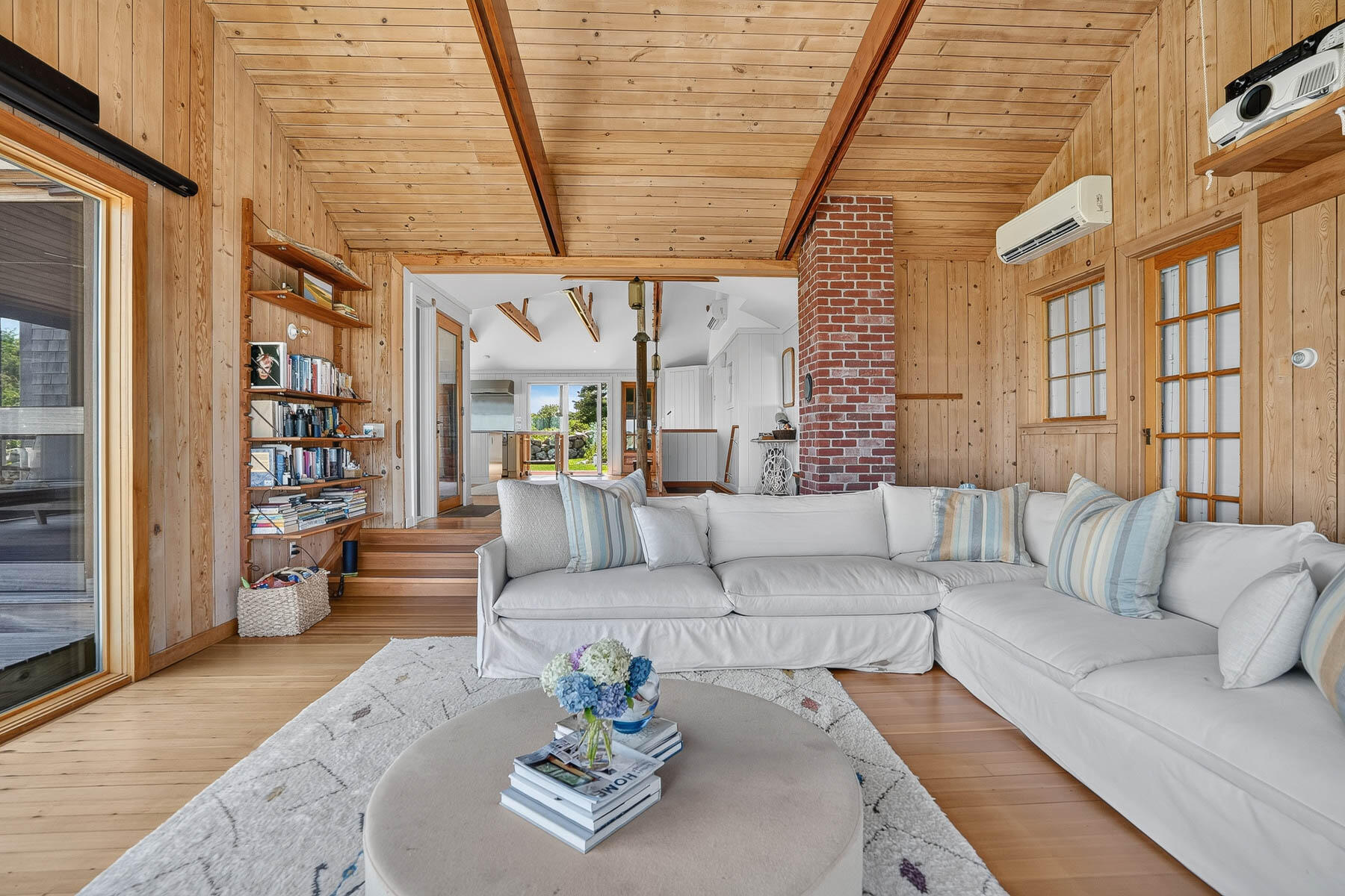 21 Eliot Avenue MA 02535