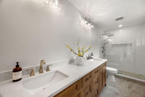 640 Poponessett Road Barnstable MA 02635