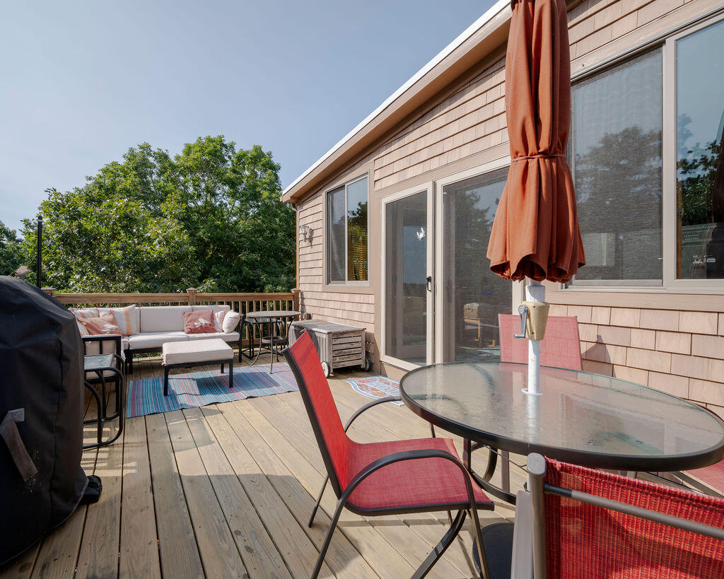 9 Kinnikinnick Road Truro MA 02666