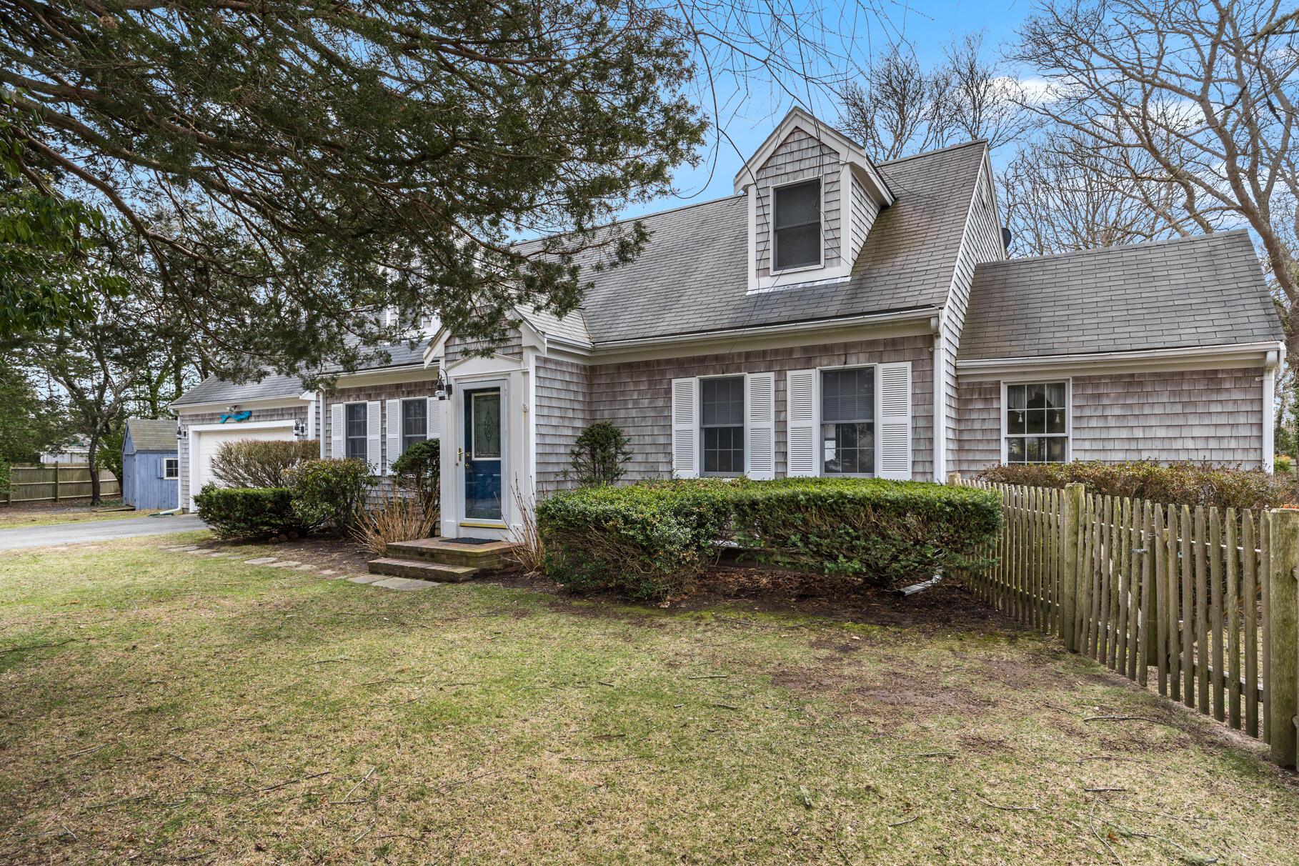 18 Savery Lane Falmouth MA 02540