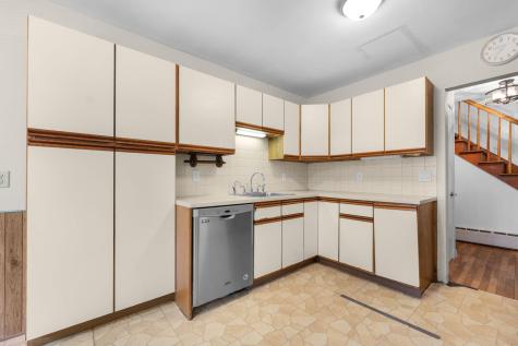 20 Quaker Road Falmouth MA 02540